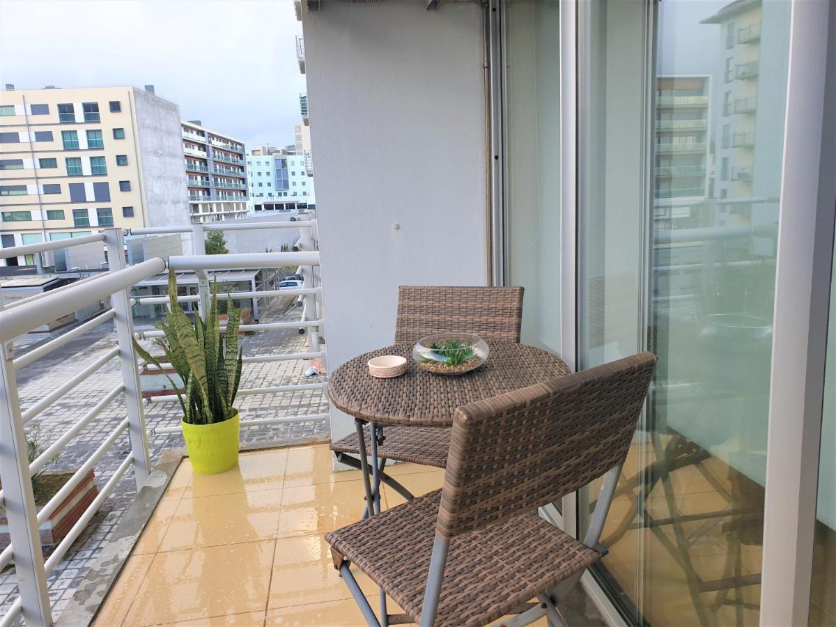 Oceanus Executive Apartment ปอนตาเดลกาดา ภายนอก รูปภาพ