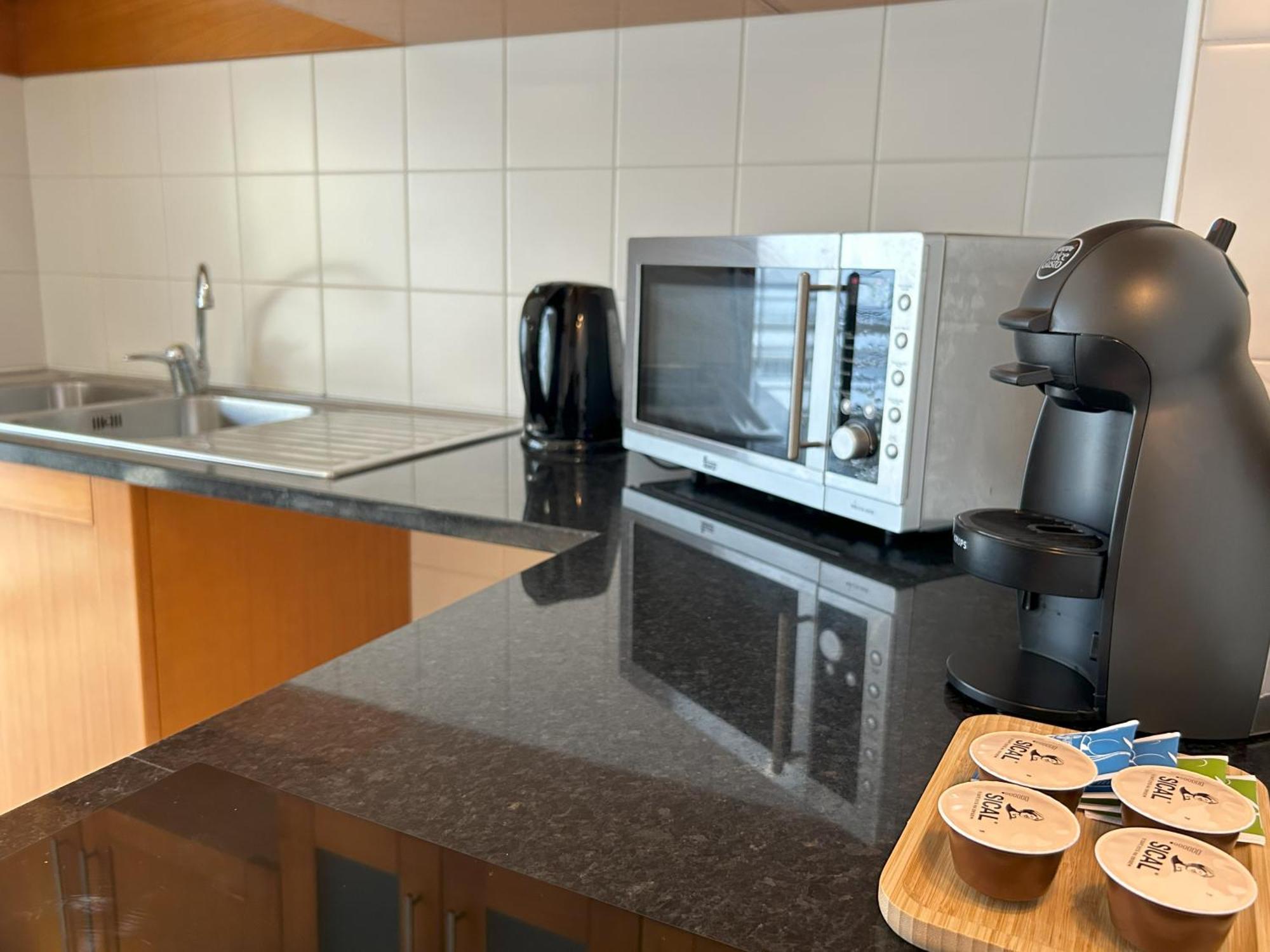 Oceanus Executive Apartment ปอนตาเดลกาดา ภายนอก รูปภาพ