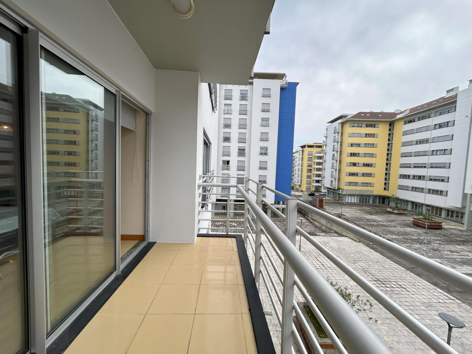 Oceanus Executive Apartment ปอนตาเดลกาดา ภายนอก รูปภาพ
